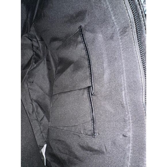 Trina Turk Optical Illusion Black & White Chevron 2 Way Tote NWT - Picture 10 of 16